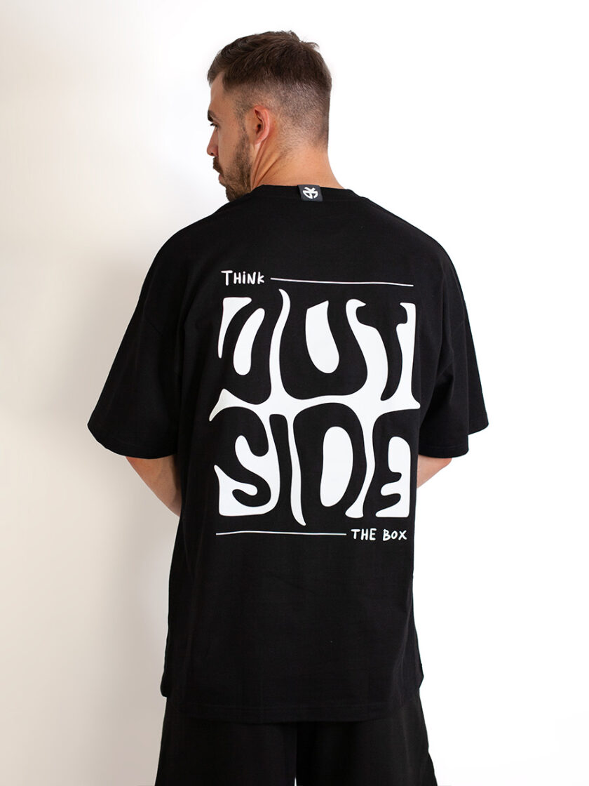 T-shirt Oversized Black Outside The Box